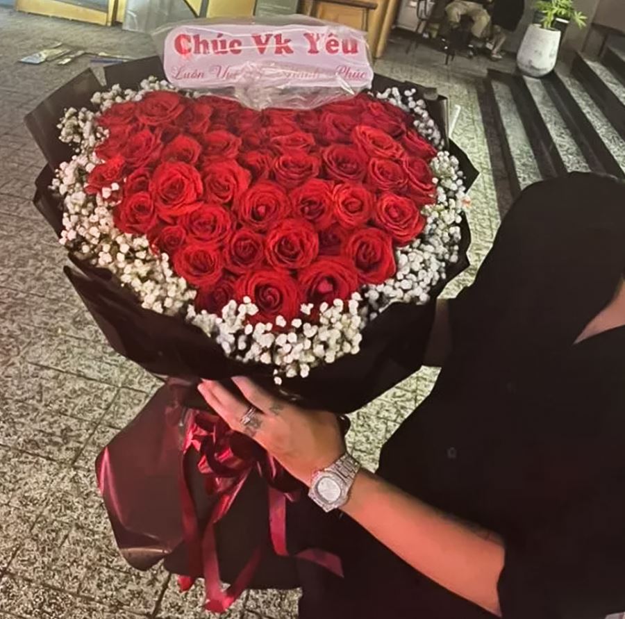 Hoa 20/10 tặng người y&ecirc;u