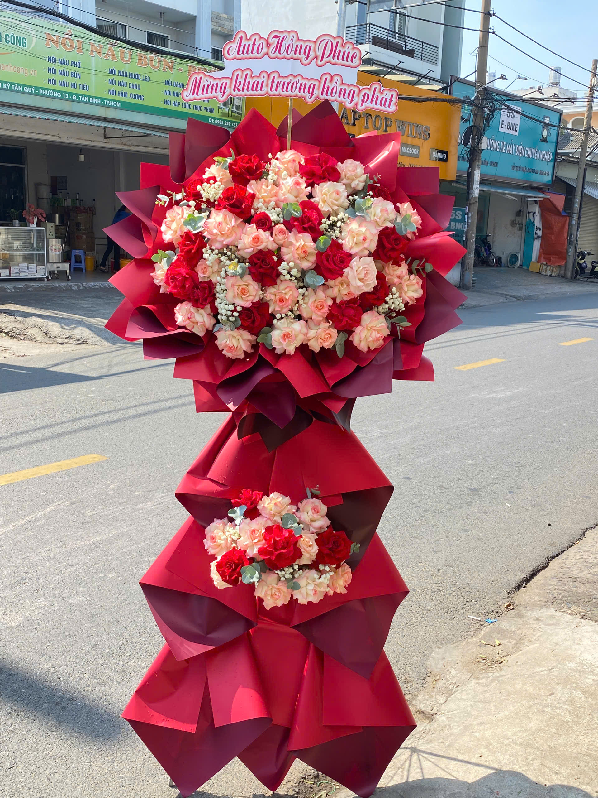 Kệ Hoa Khai Trương Đỏ 3 KT68