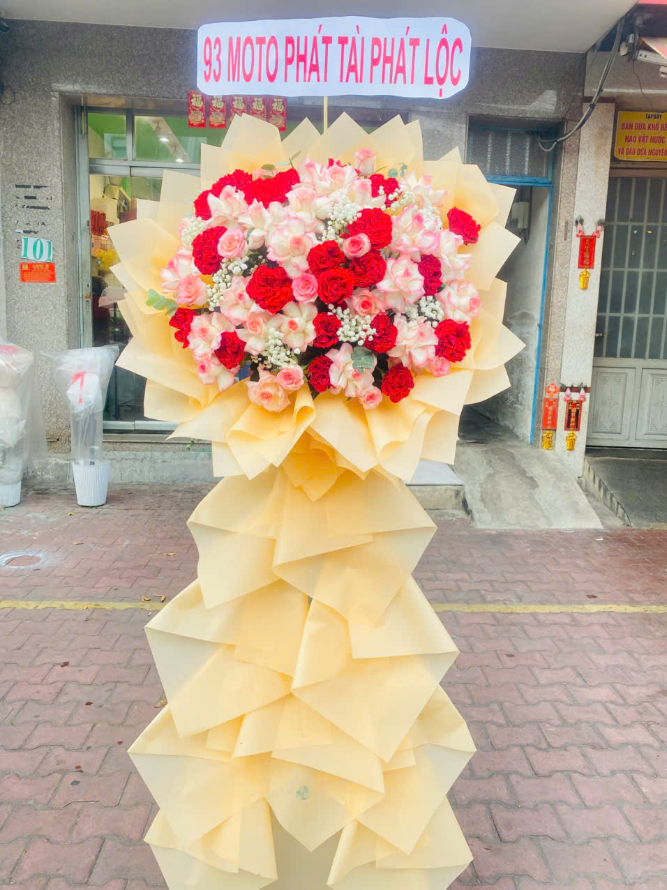 Kệ Hoa Khai Trương 2 KT61