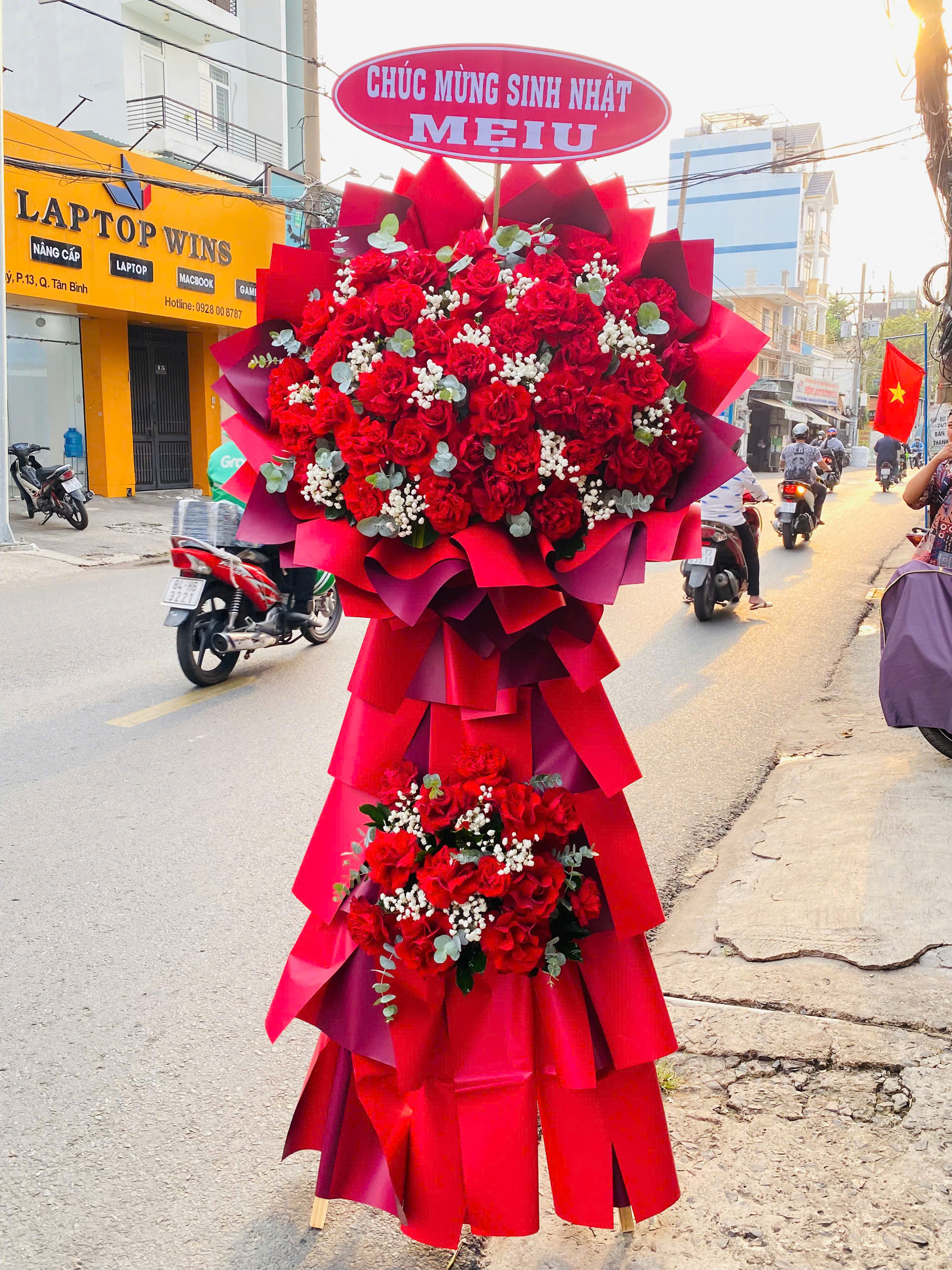 Kệ Hoa Khai Trương Ô Đỏ KT91