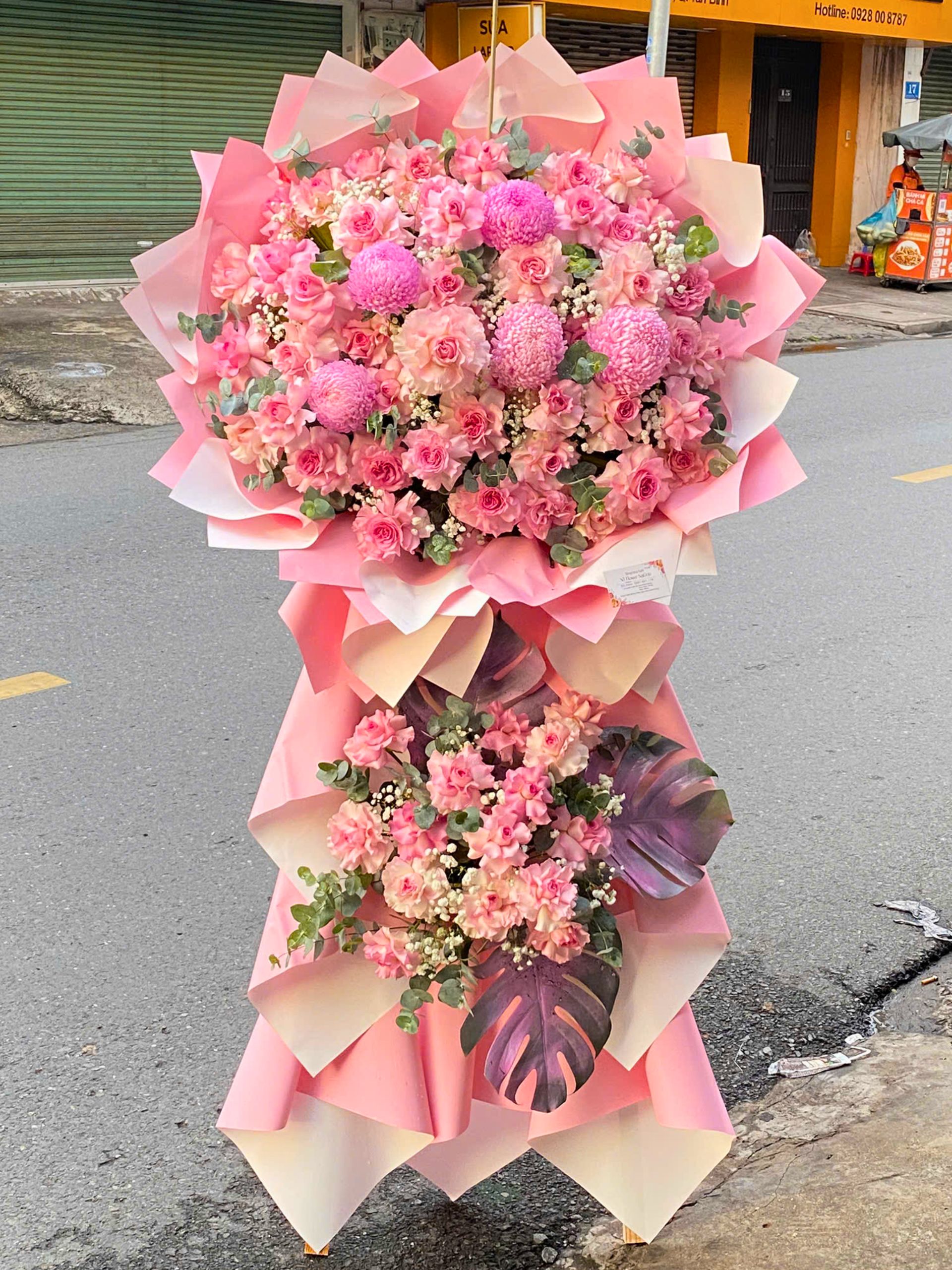 Kệ Hoa Khai Trương Tồng Hồng Ngọt Ngào KT94