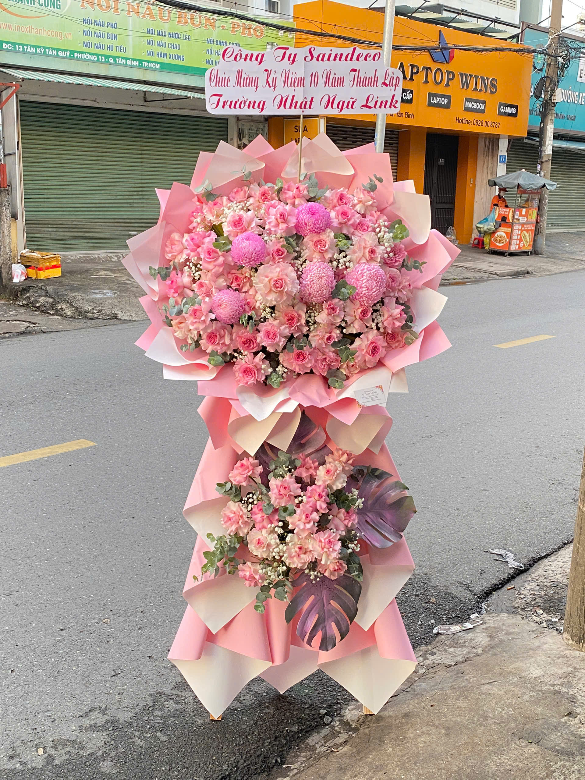 Kệ Hoa Khai Trương Tồng Hồng Ngọt Ngào KT94