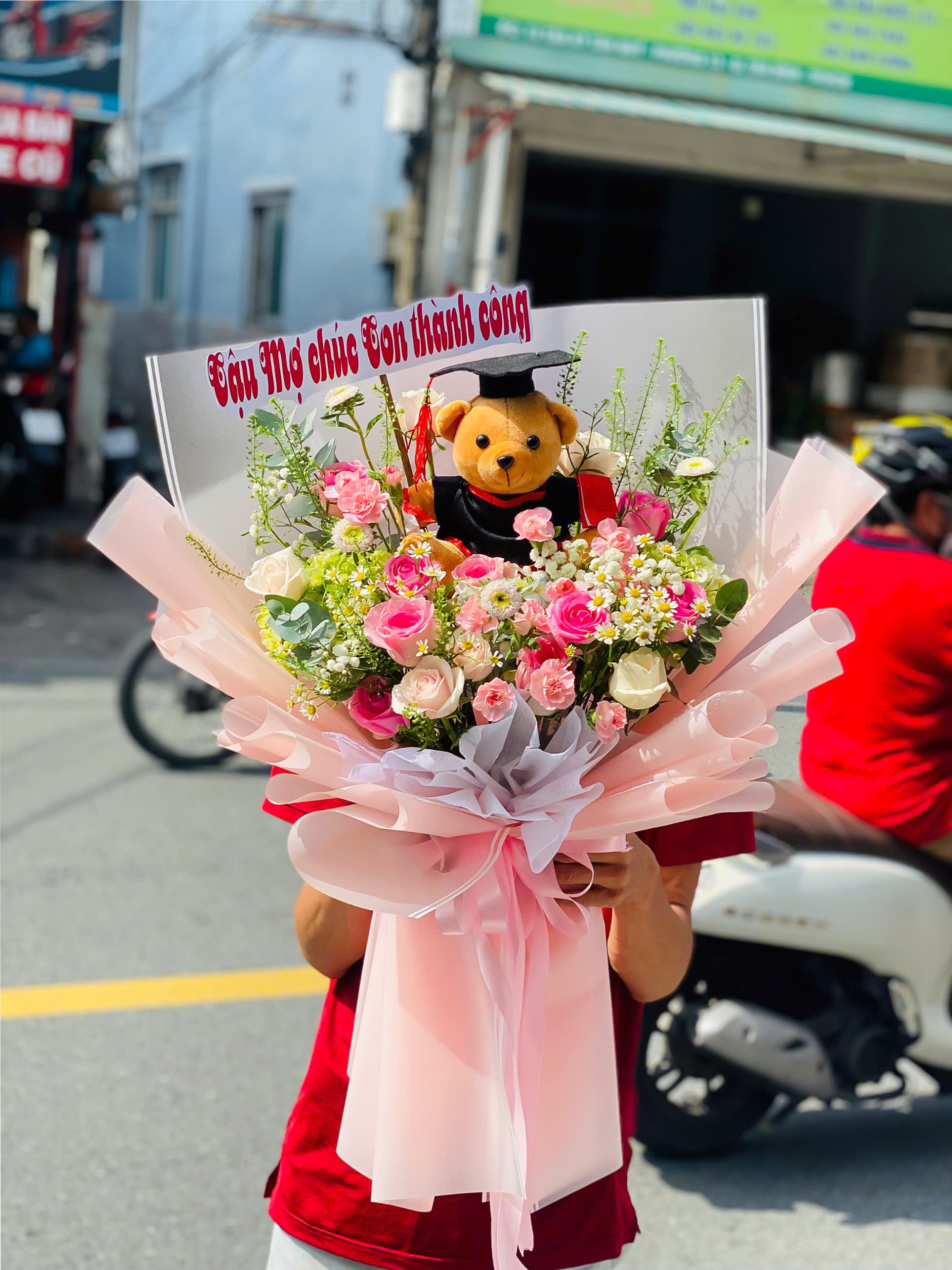 Bó Hoa Chúc Mừng Thành Công Sweet Pink