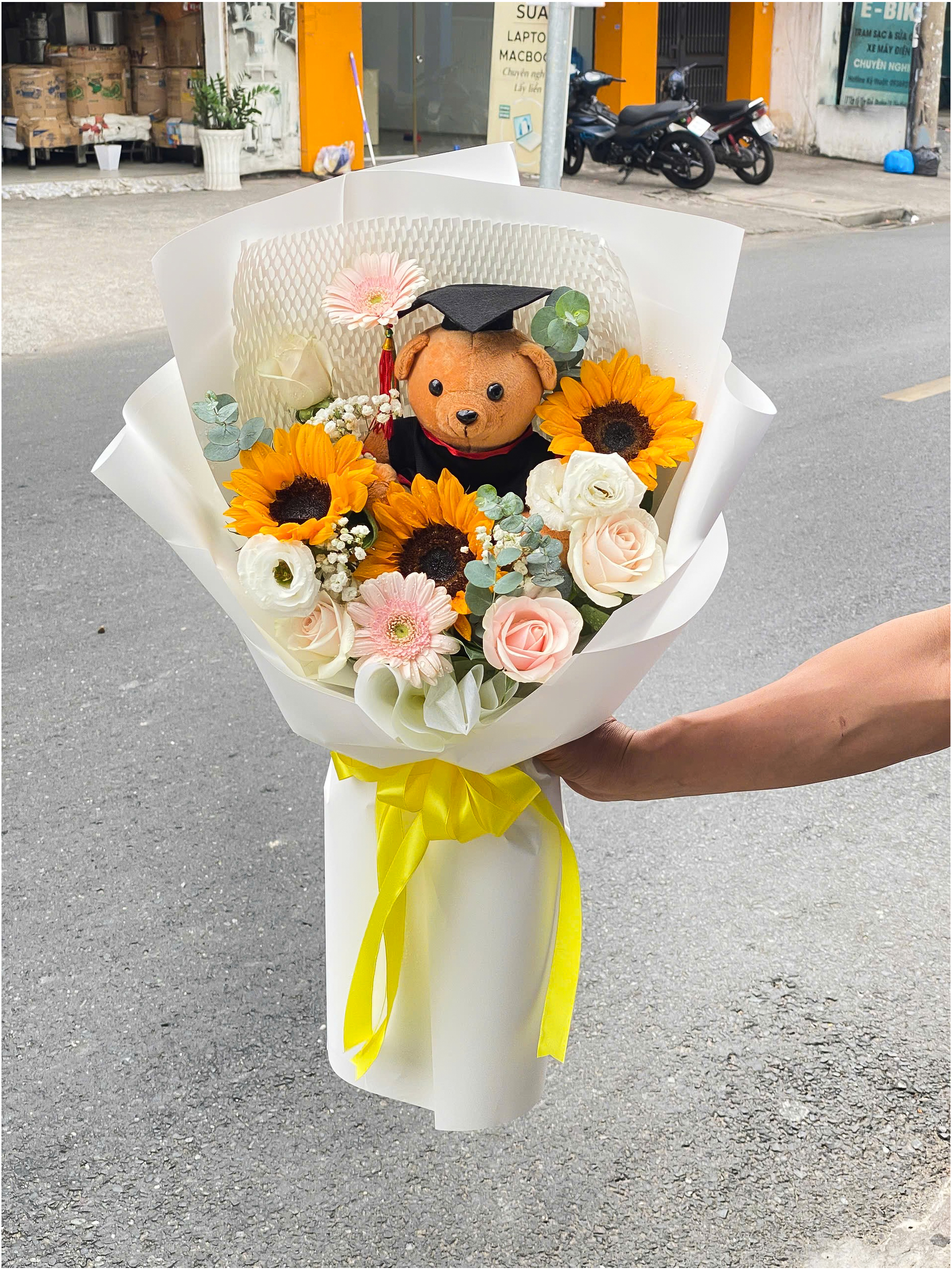 Bó Hoa Gấu Teddy Hướng Dương Thanh Lịch