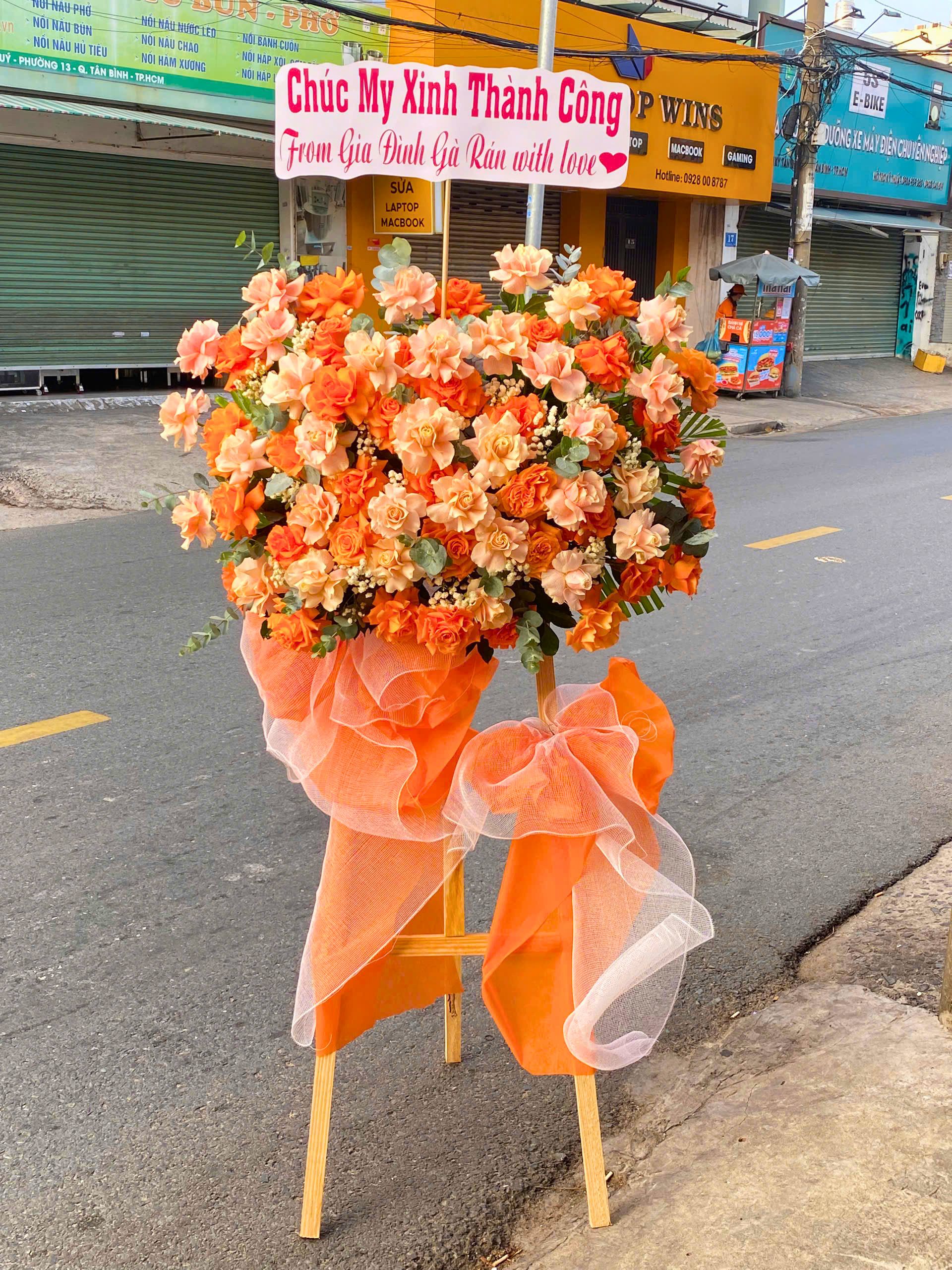 Kệ Hoa Khai Trương Phú Quý