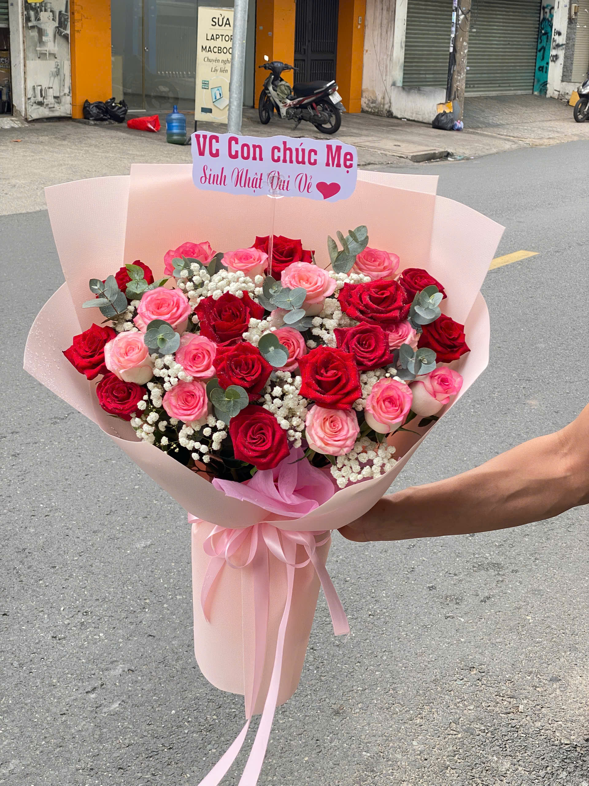 Hoa Bó Hỷ Đỏ Hạnh Phúc  HB10