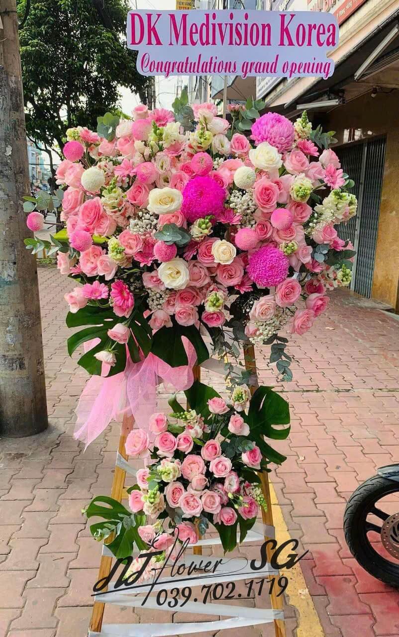 Kệ Hoa Khai trương Hồng Đẹp KT87