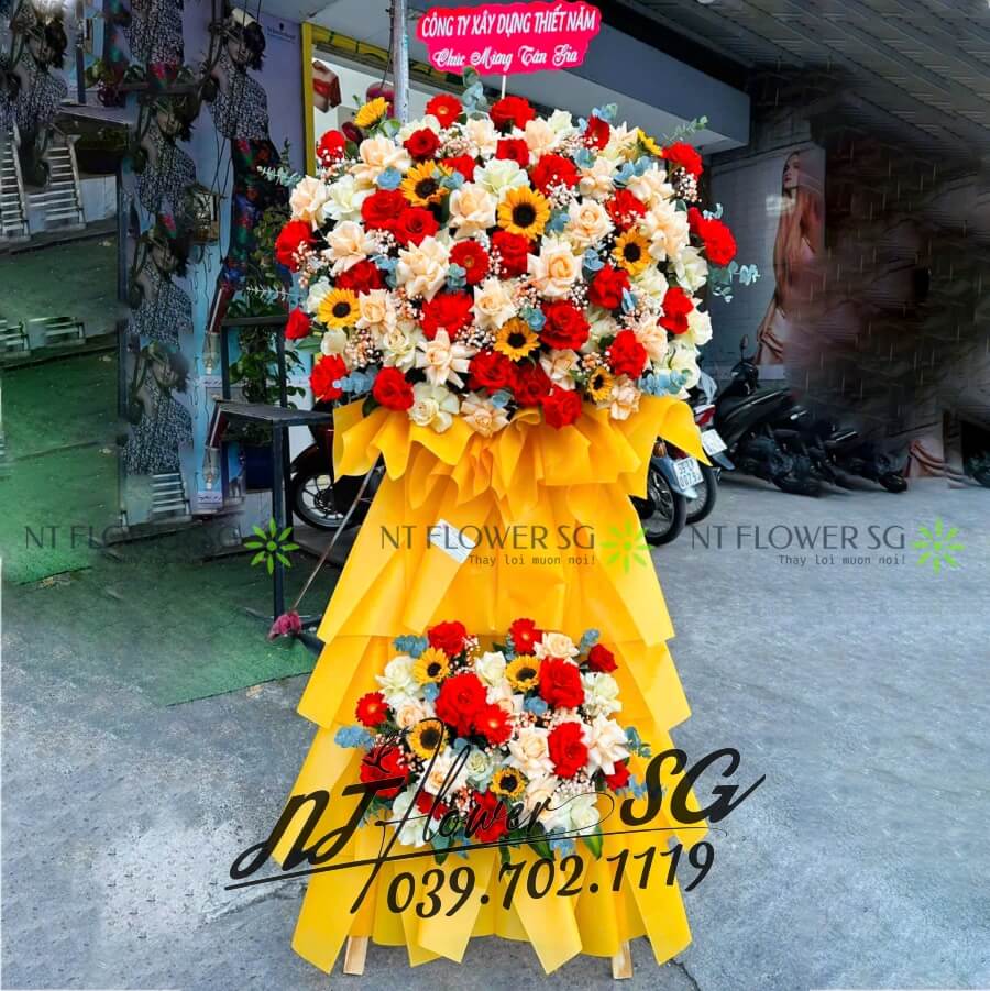Kệ Hoa Khai Trương Cam Đỏ KT79