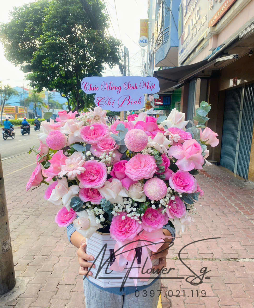 Giỏ Hoa Tươi  Hồng Tài Lộc GH32