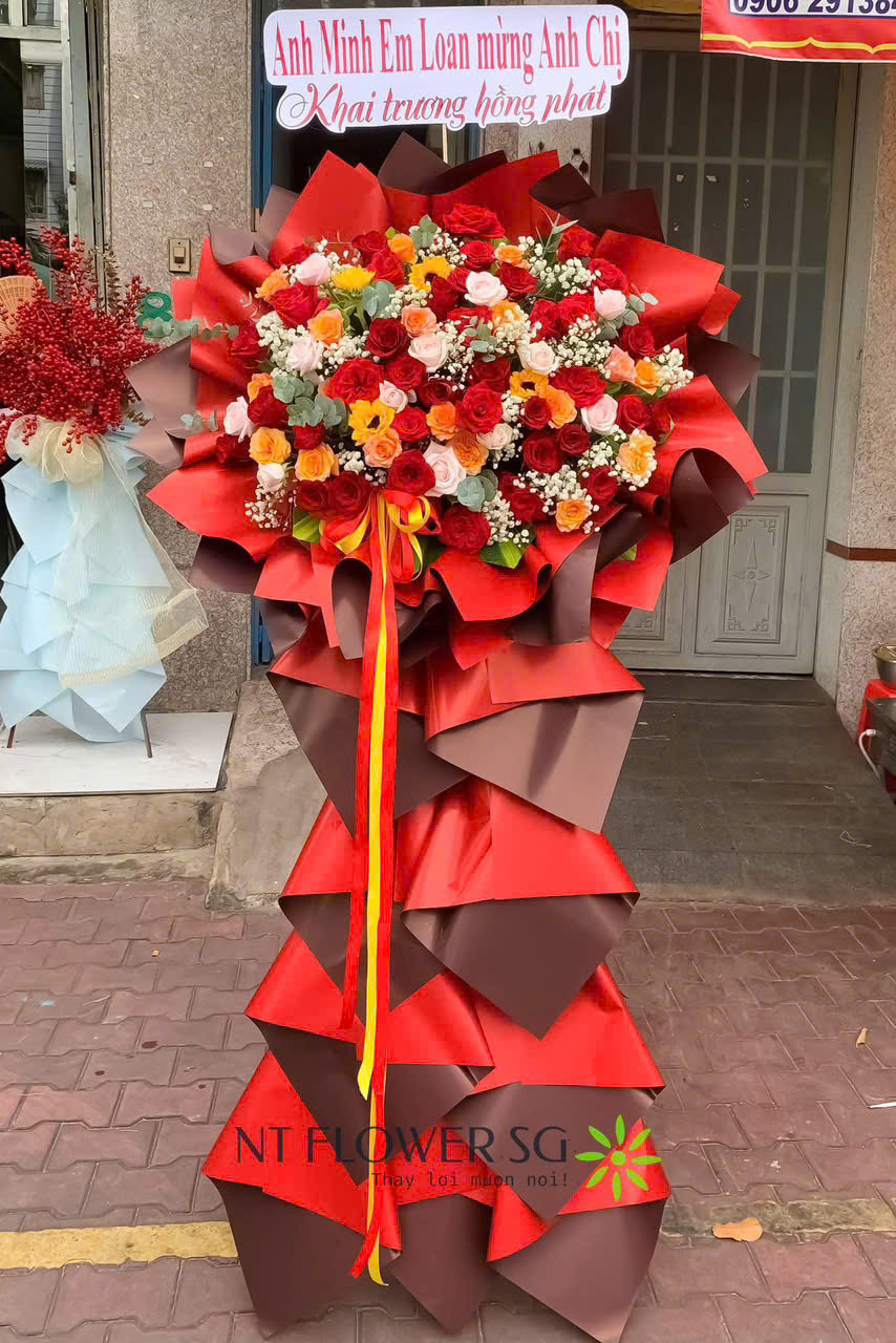 Kệ hoa khai trương025