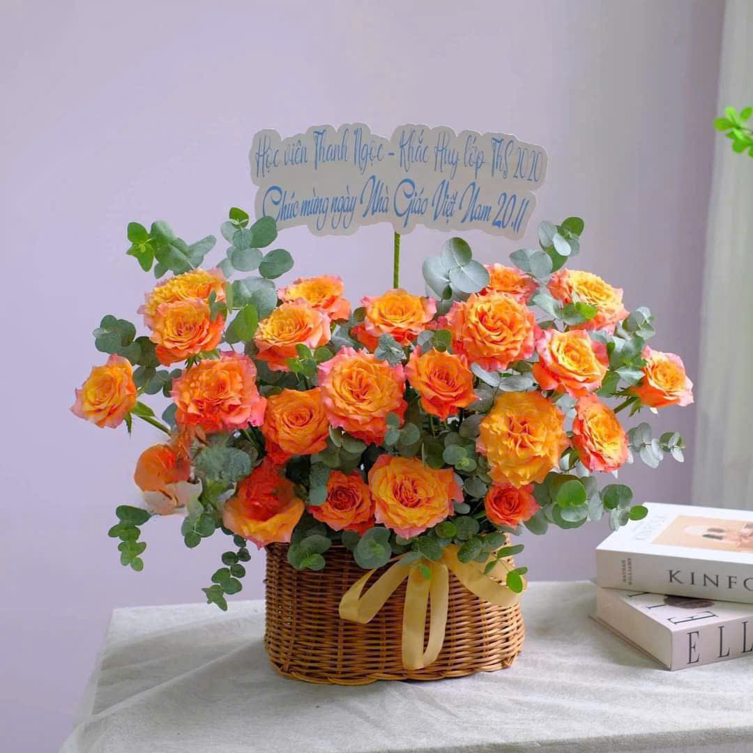 Giỏ Hoa Tươi Cam Spi 8/3 GH18