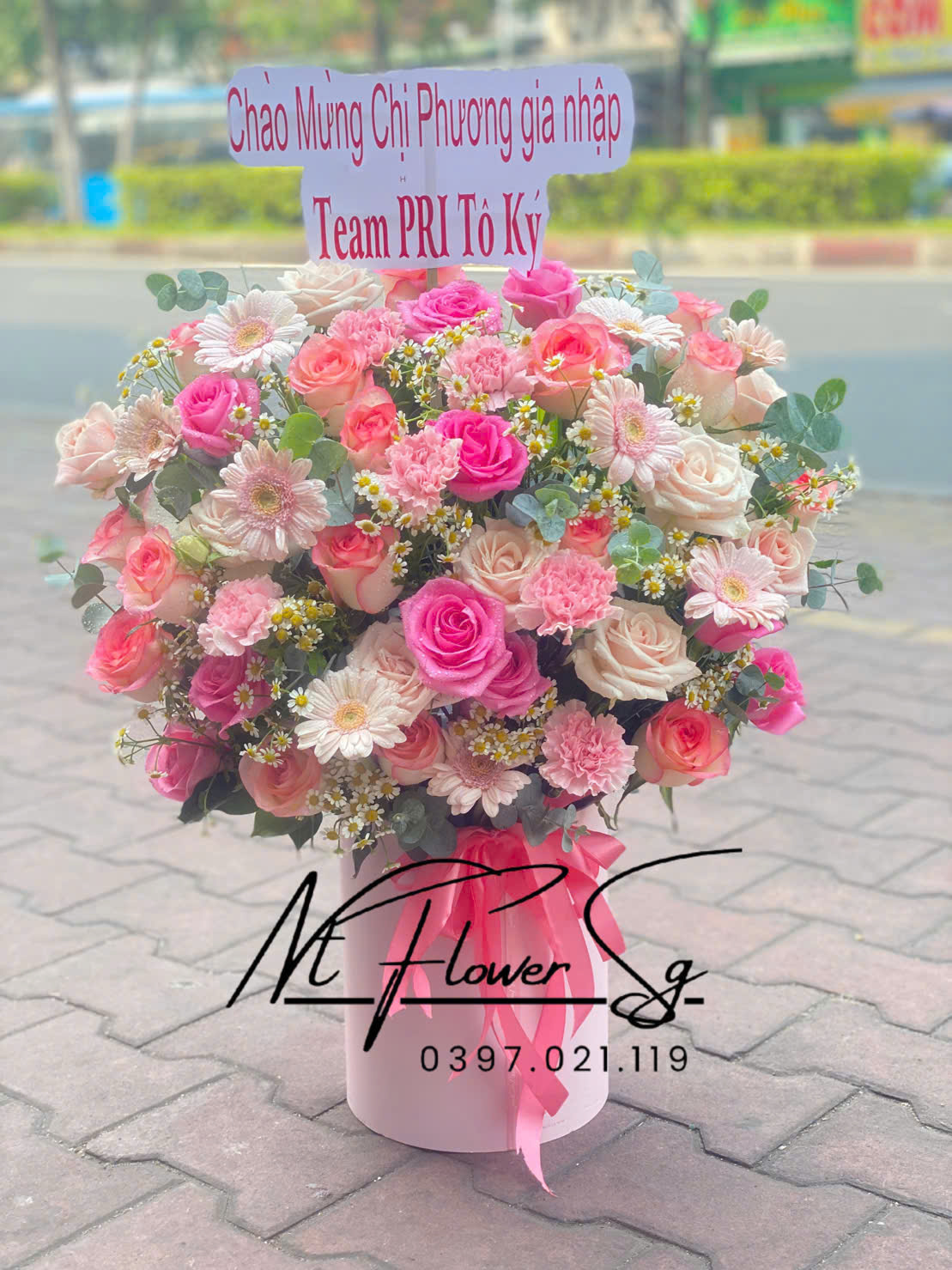 Giỏ Hoa Tươi Hồng Mix Xinh GH62